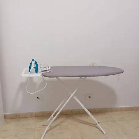 Aeropuerto 1 *